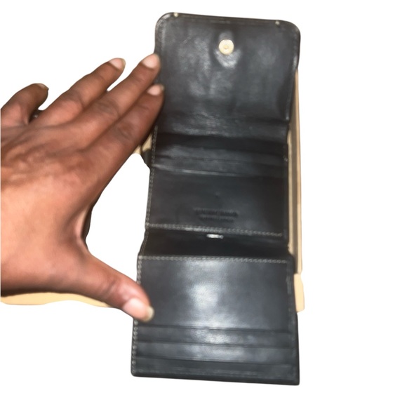 Lucky Brand Black Leather Wristlet with Bifold Leather Wallet - Picture 5 of 5